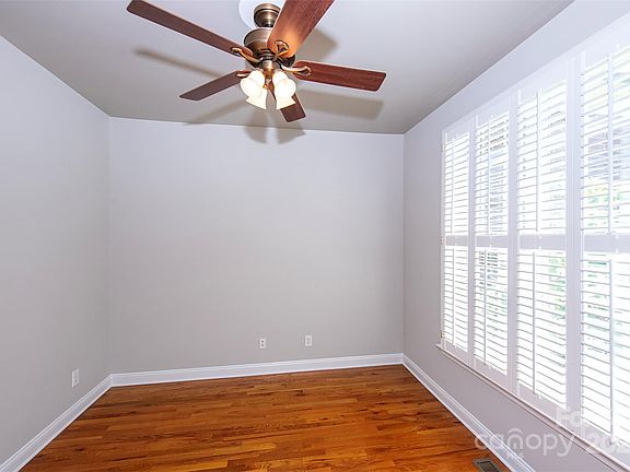 3rd image of 3546 Weddington Oaks Dr