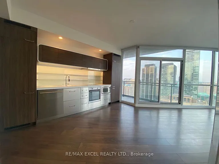 45 Charles St E #3312 — Photo 19