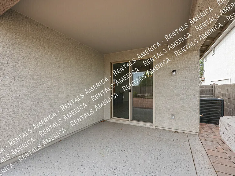 9820 W Sanna St — Photo 9