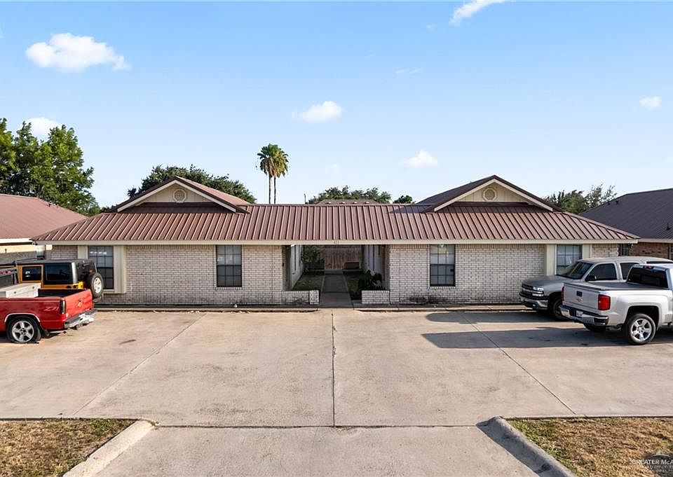 1st image of 411 Date Palm St