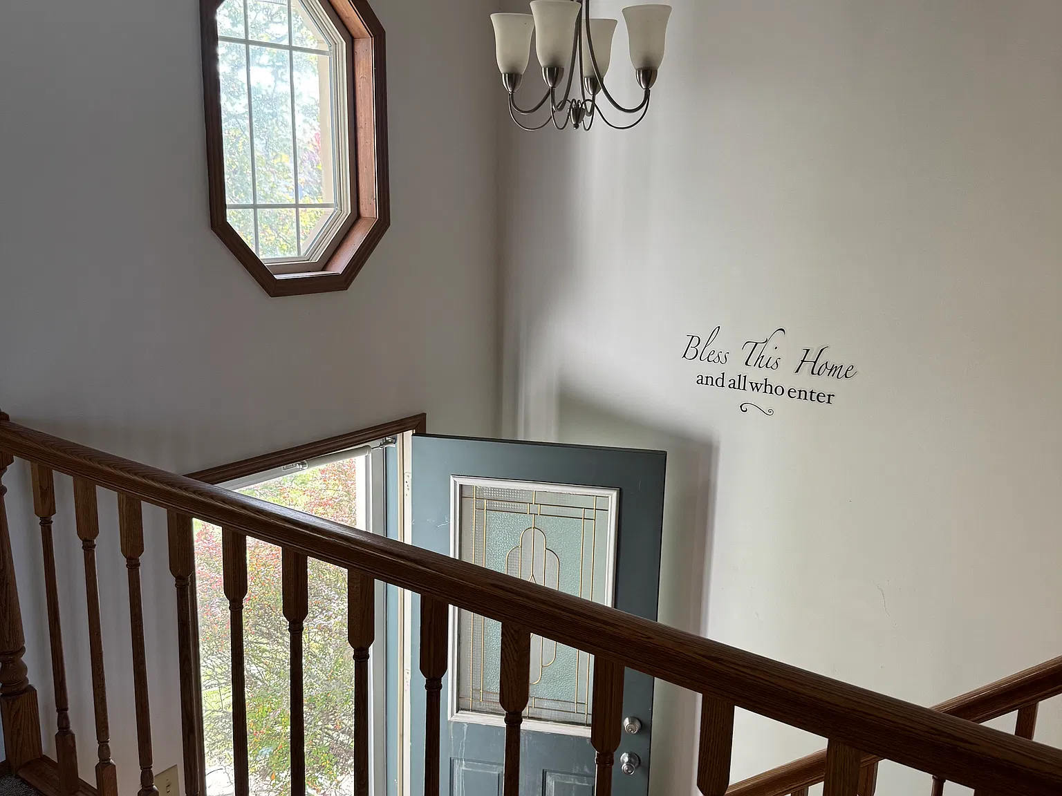 3 bed, 2148 sqft, $2,350 — Photo 3
