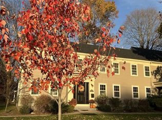 105 Elm St #A, Andover, MA 01810