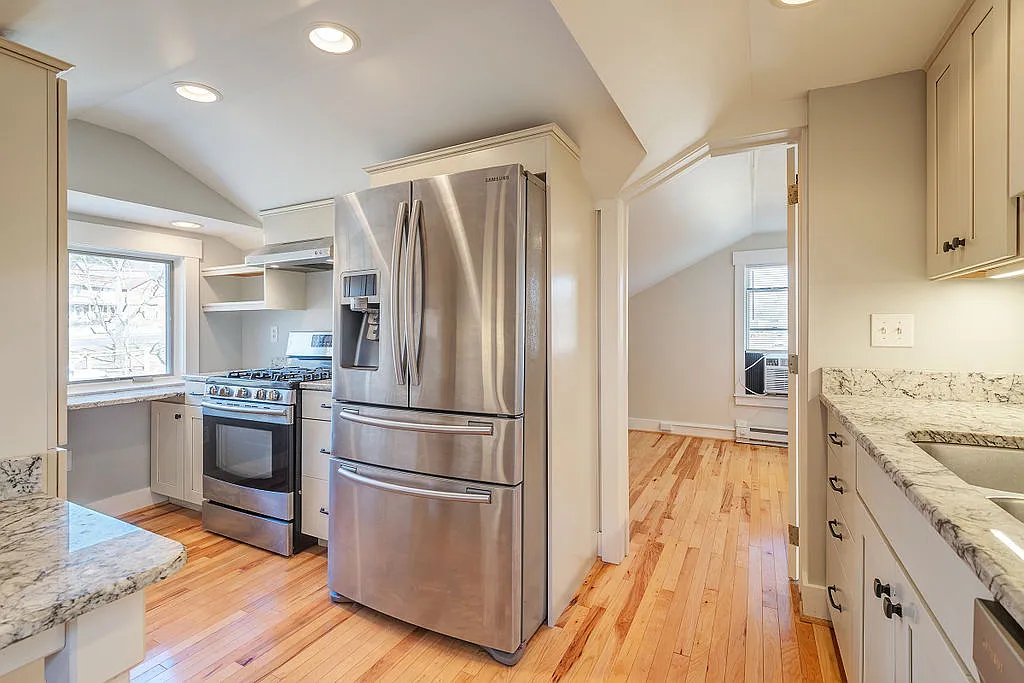 1327 Charlotte Hwy — Photo 2