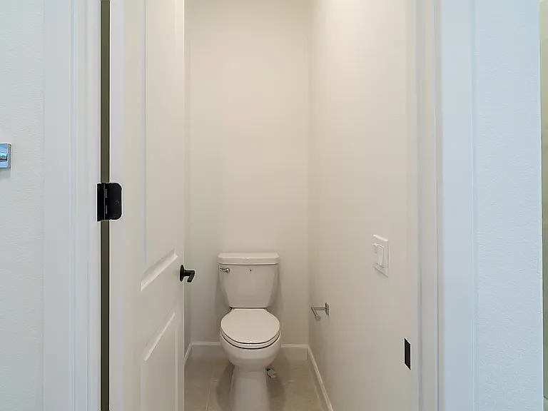 3 bed, 2.5 bath, 2000 sqft, $4,500 — Photo 2