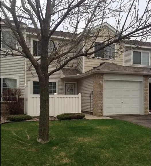 15859 Fleet Trl — Photo 1