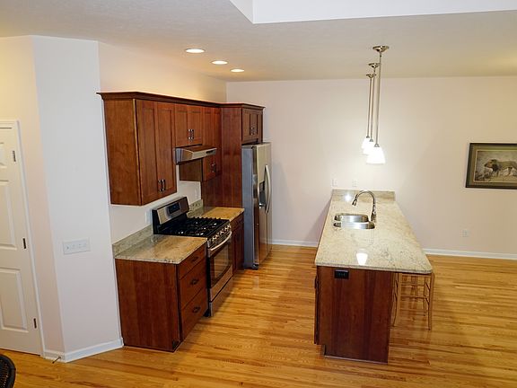5th image of 1067 Creek Field Dr