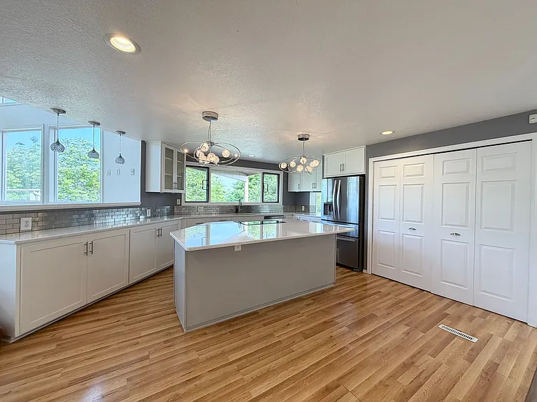 28811 Sound View Dr S — Photo 12