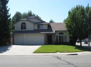 5702 Windsong Ct, Rocklin, CA 95765