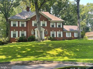 7615 Arrowood Rd, Bethesda, MD 20817