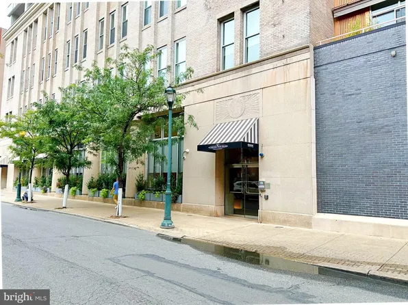 1101 Locust St #6D, Philadelphia, PA 19106