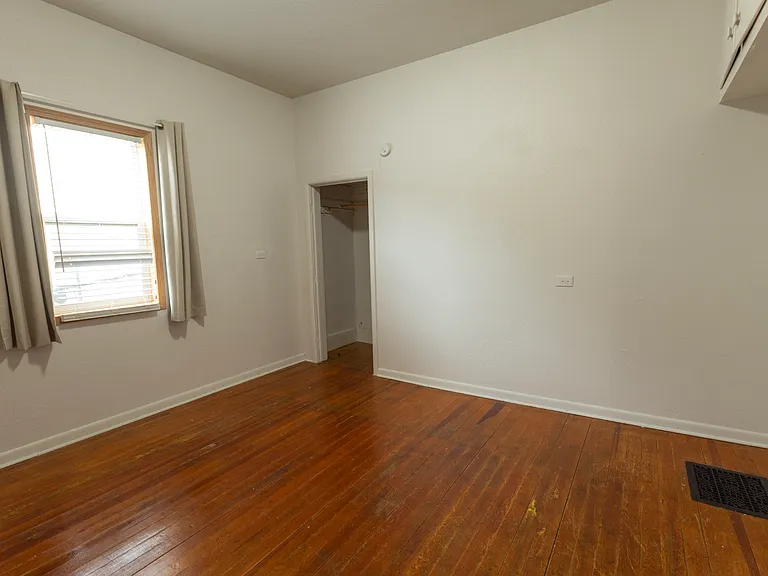 101 E Summit St #4 — Photo 4