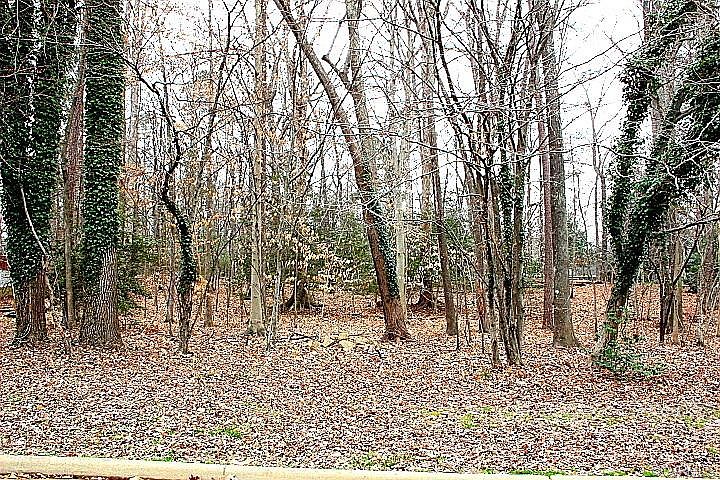 2nd image of 10255 Sioux Rd