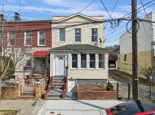305 E 38th St, Brooklyn, NY 11203