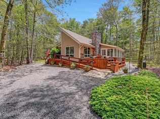 3147 Tall Timber Lake Rd, Pocono Pines, PA 18350