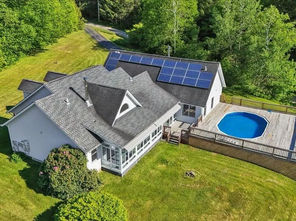 40 Brookside Lane, Hinesburg, VT 05461