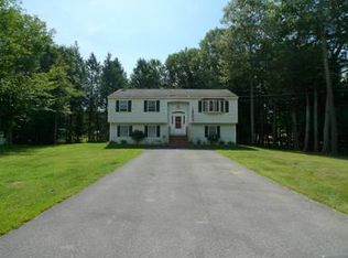 2 Linda Ln, Seabrook, NH 03874