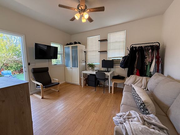 5th image of 4857 Kansas St #C