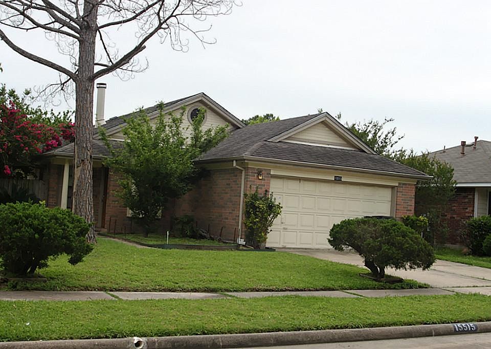 1st image of 15515 Evergreen Grove Dr
