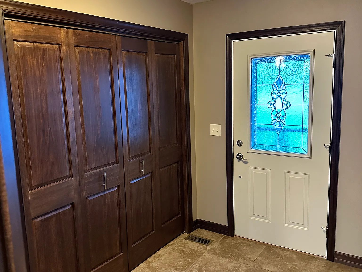 2 bed, 1200 sqft, $1,750 — Photo 3