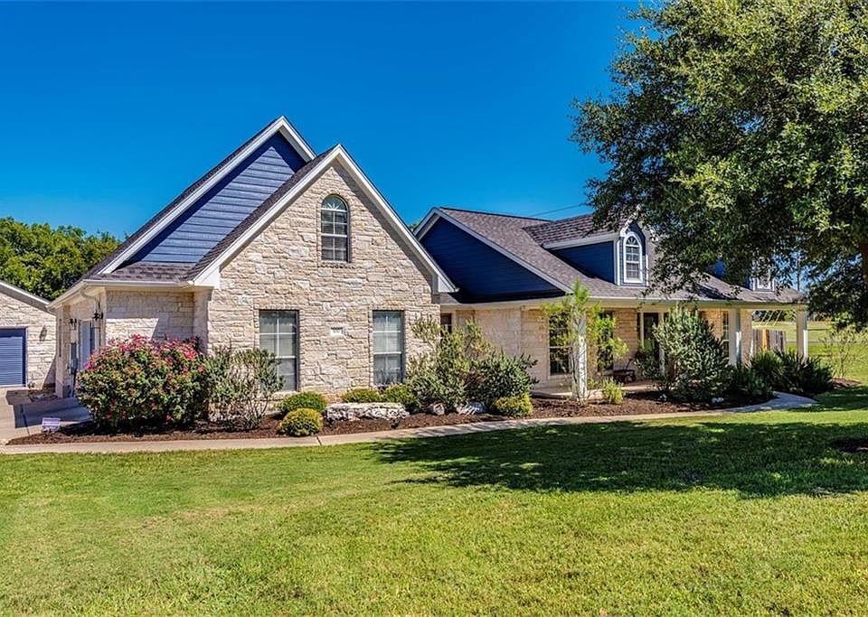 1st image of 100 Bosque Dr