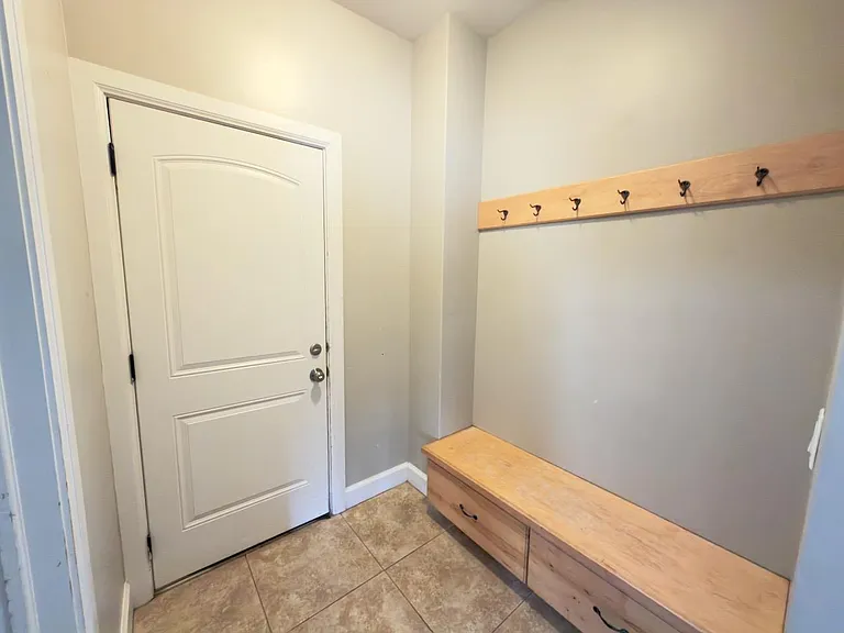 Unit Photo
