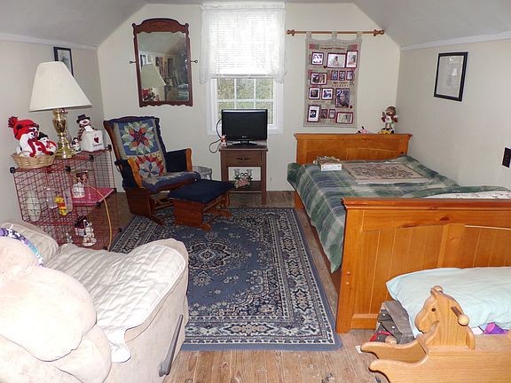 3rd image of 126 Grace Union