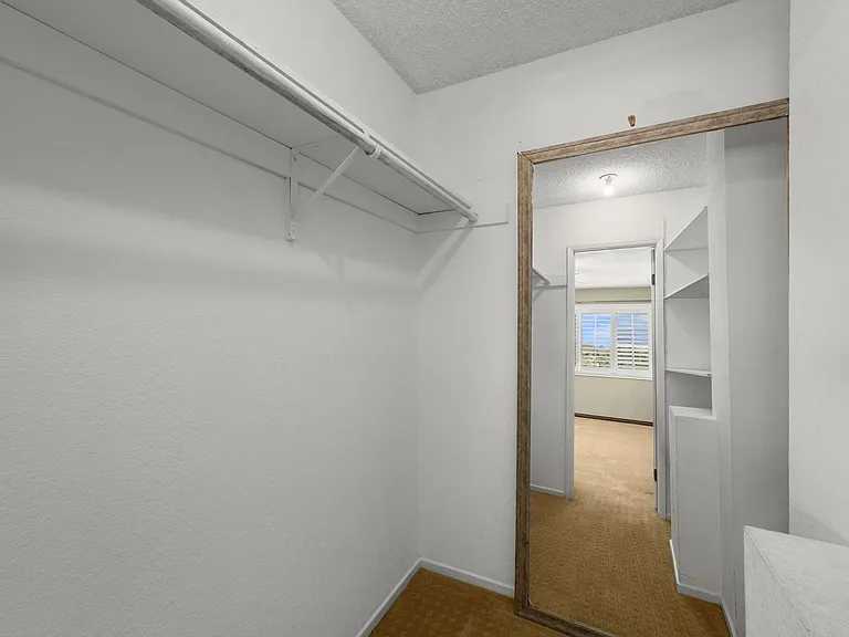 closet bedroom 3