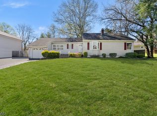 17 Meadow Rd, Clark, NJ 07066