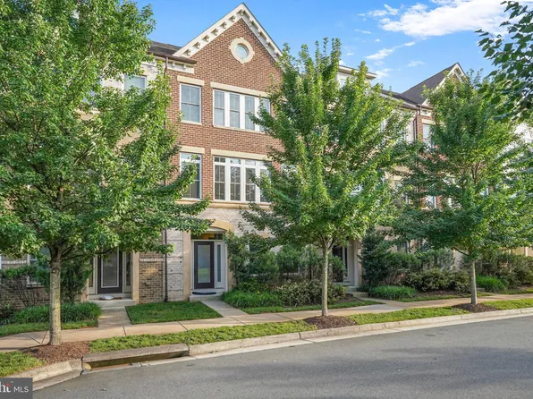 44713 Plympton Sq, Ashburn, VA 20147