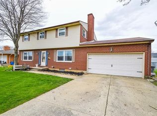 183 Merry Robin Rd, Troy, OH 45373