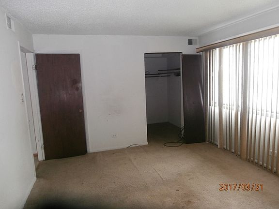 5th image of 19517 Lake Shore Dr #A