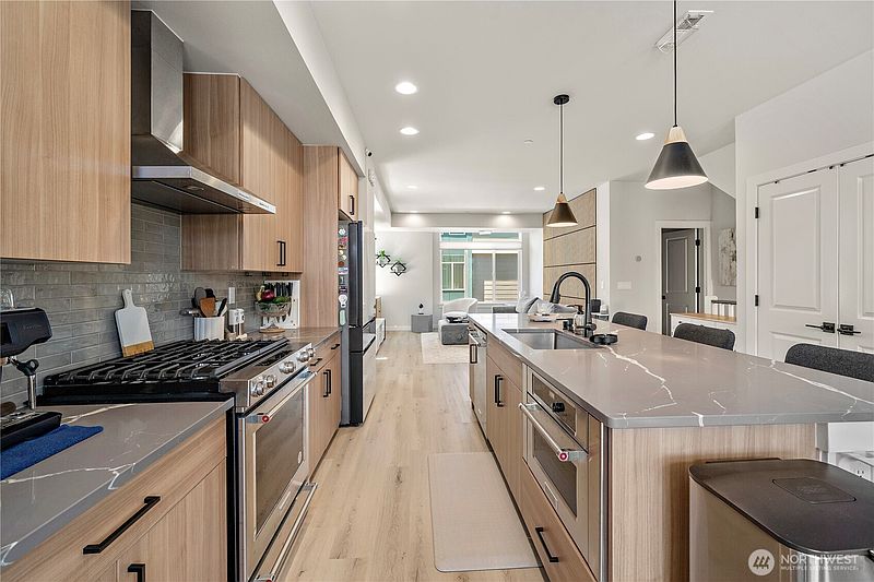 4th image of 17002 13th Avenue W #A6