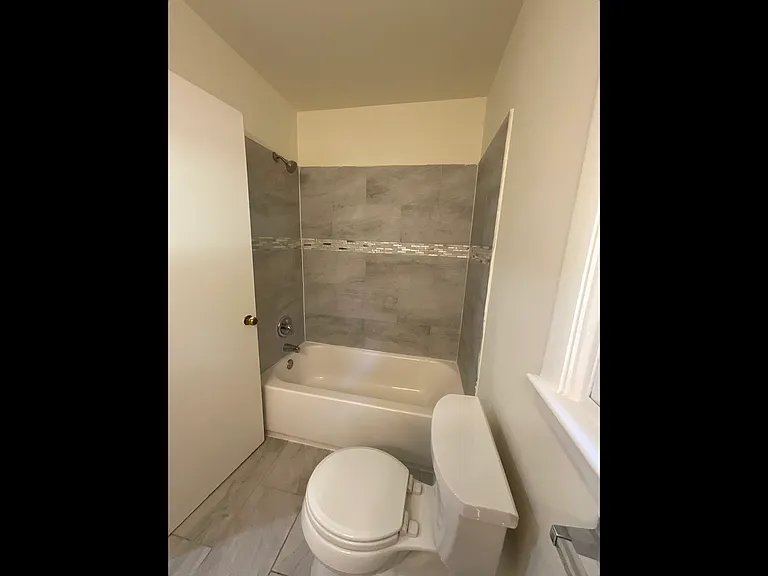 231 Fallsbrook Rd — Photo 15