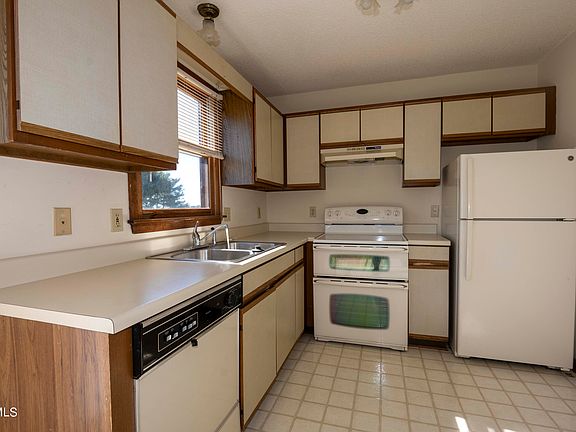 5th image of 187 Oakcrest Cir #187