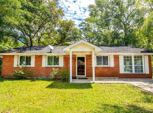 1104 W Cherokee Gln, Ocean Springs, MS 39564