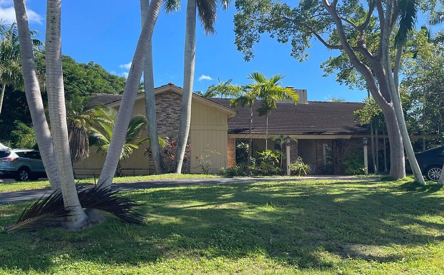 1st image of 15505 SW 74th Ct