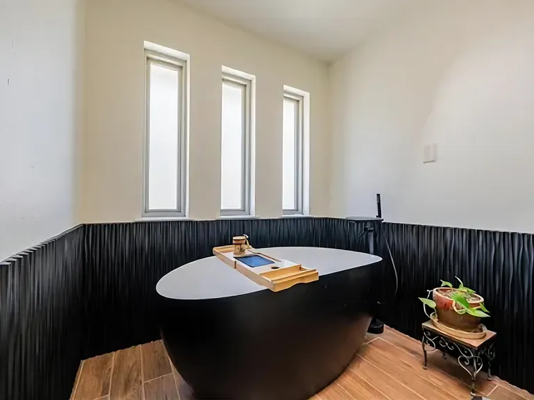 4009 Kniffen Dr — Photo 10