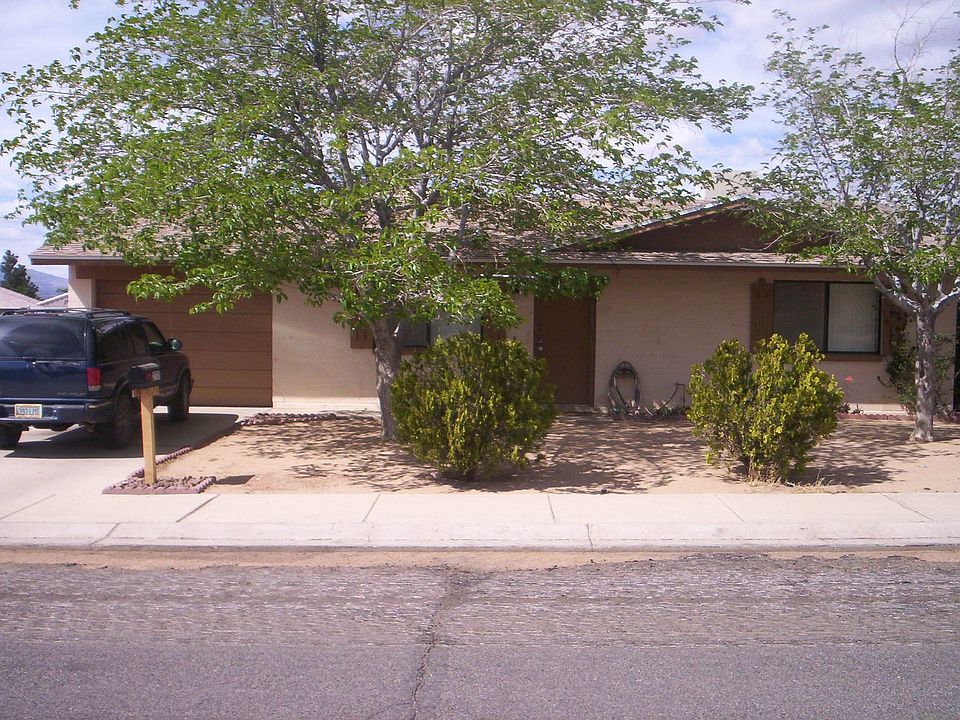 1st image of 2733 Lillie Ave