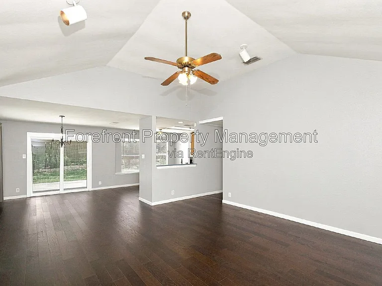 6023 Broadmeadow — Photo 5