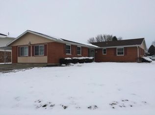 240 Pawnee Dr, Circleville, OH 43113