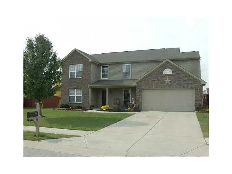906 Kitner Ave photo 1