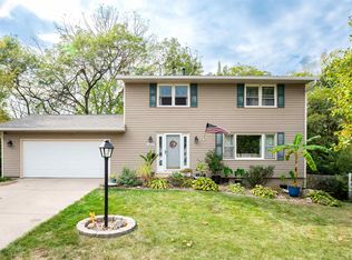 6603 N Toronado Ct, Peoria, IL 61614