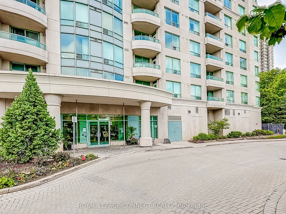 61 Town Centre Ct #403