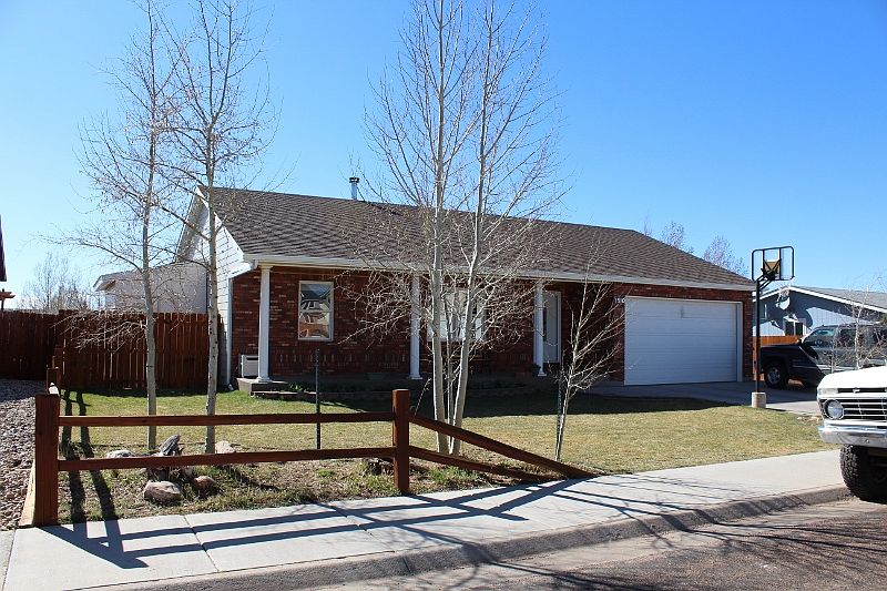 1st image of 1510 Hackney Dr