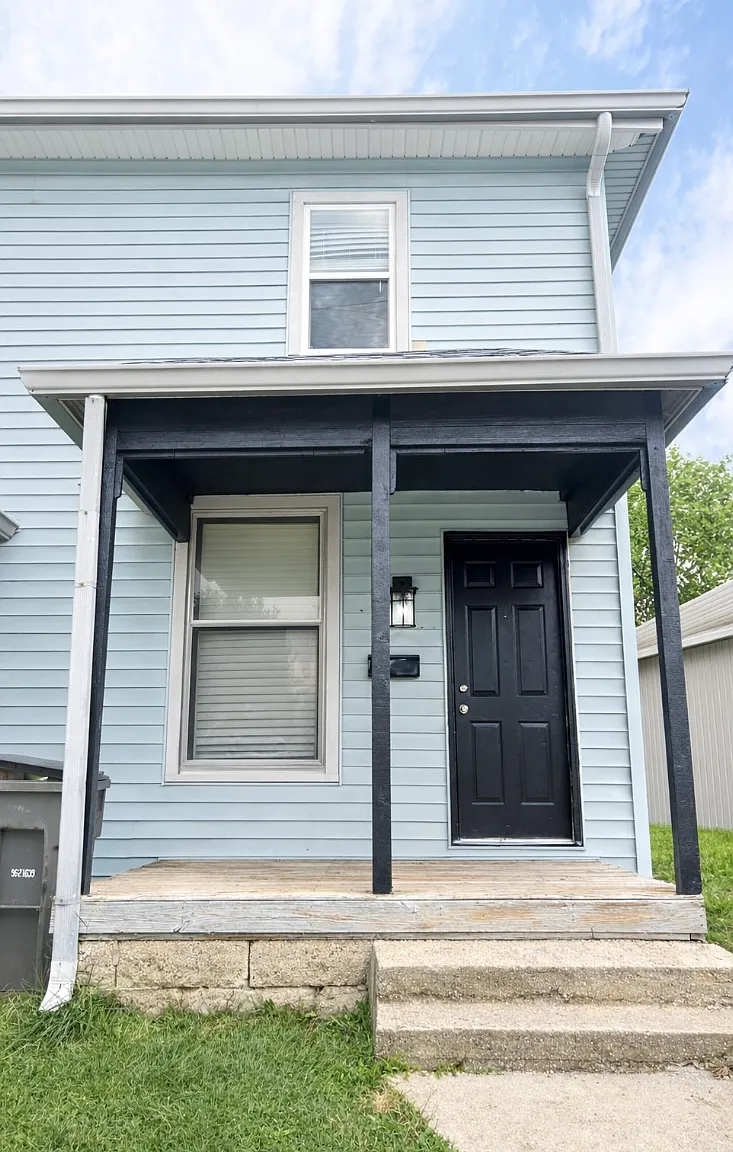 2 bed, 1000 sqft, $1,400 — Photo 1