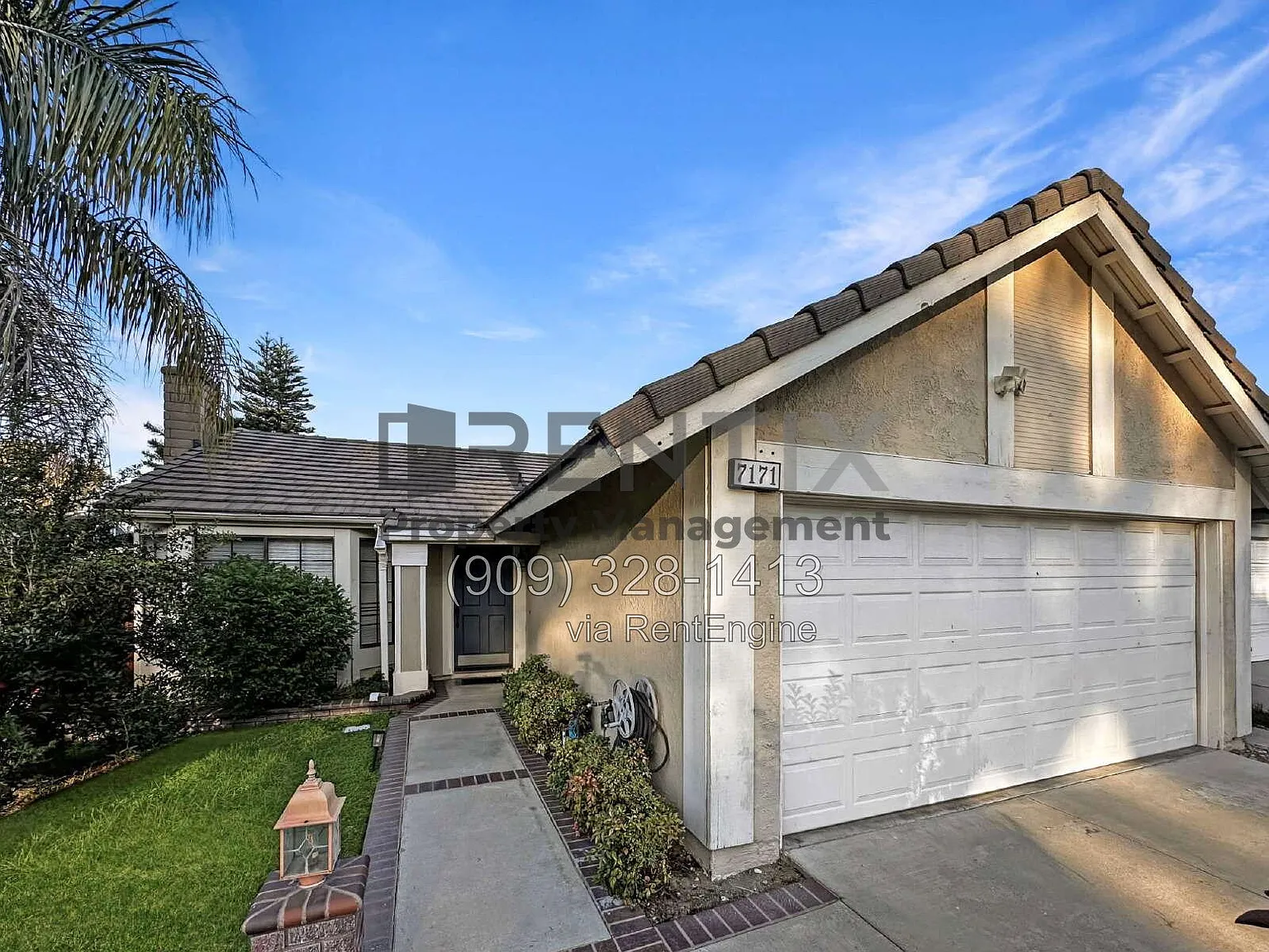3 bed, 2.0 bath, 1080 sqft, $3,449 — Photo 3
