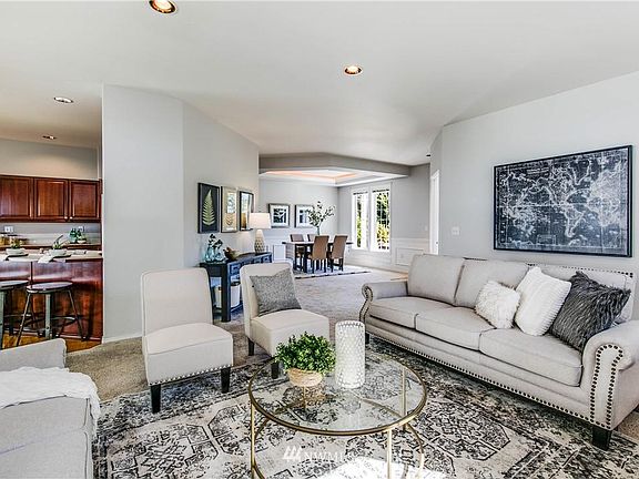 5th image of 5004 70th Avenue Ct W