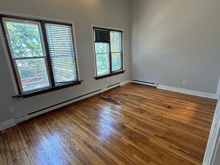 208 Elm St #2 — Photo 5