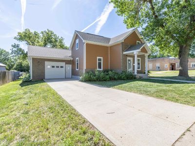 334 4th Ave SE, Le Mars, IA, 51031