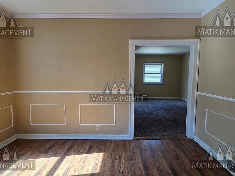 16 9th Ave NE #1 — Photo 15